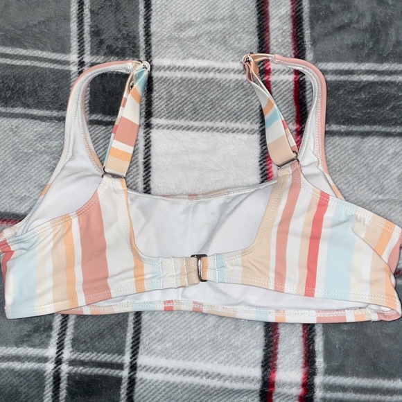 Target Bikini Top/Bottom Set - Picture 5 of 6